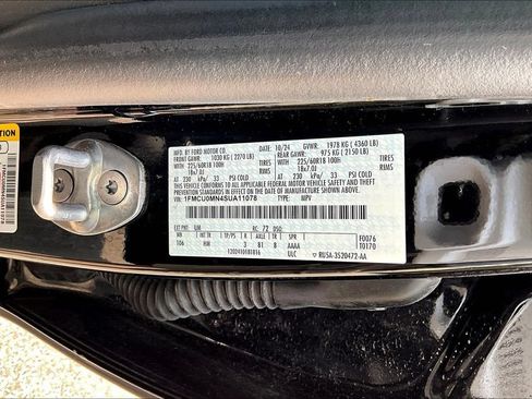 Certified 2025 Ford Escape ST-Line FWD image 21