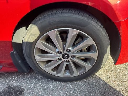 Used 2017 Hyundai Sonata Sport image 6