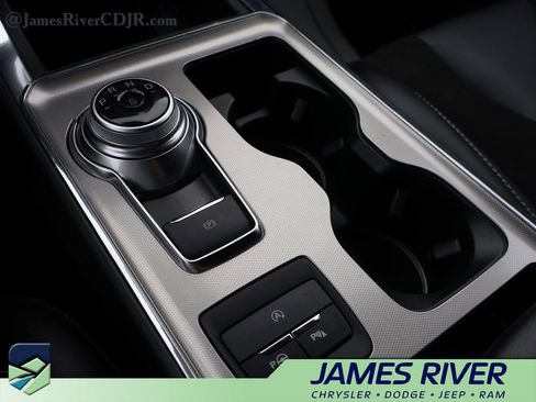 Used 2024 Ford Edge ST w/ Equipment Group 401A image 39