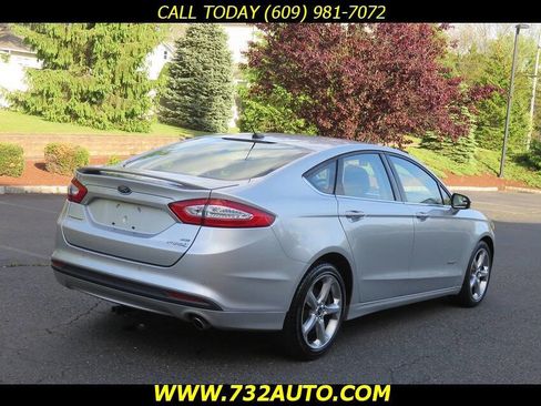 Used 2014 Ford Fusion SE w/ Equipment Group 501A FWD image 12