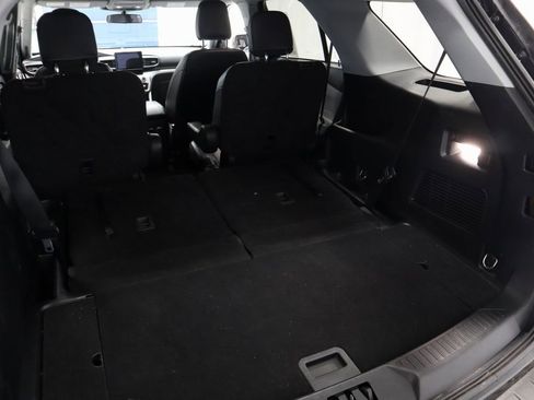 Certified 2023 Ford Explorer XLT w/ Equipment Group 202A AWD/4WD image 15