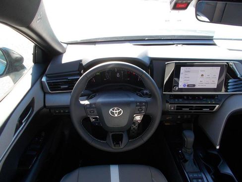 Used 2026 Toyota Camry SE image 14
