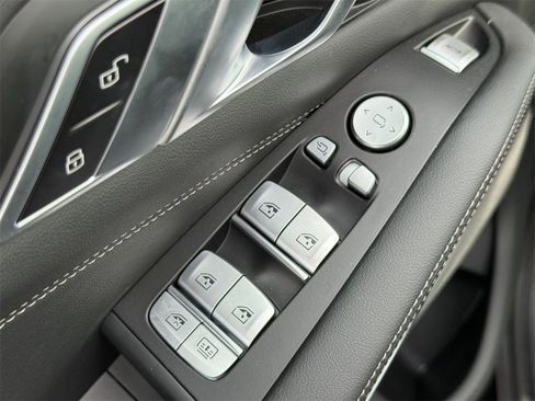 New 2025 BMW X7 xDrive40i w/ Premium Package image 18