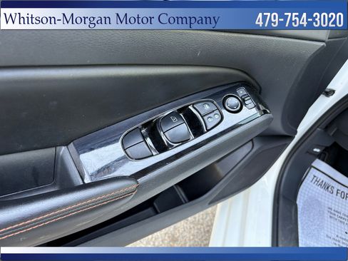 Used 2024 Nissan Altima 2.5 SR image 12