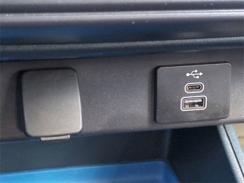 Used 2025 Ford Maverick XLT w/ XLT Luxury Package image 24