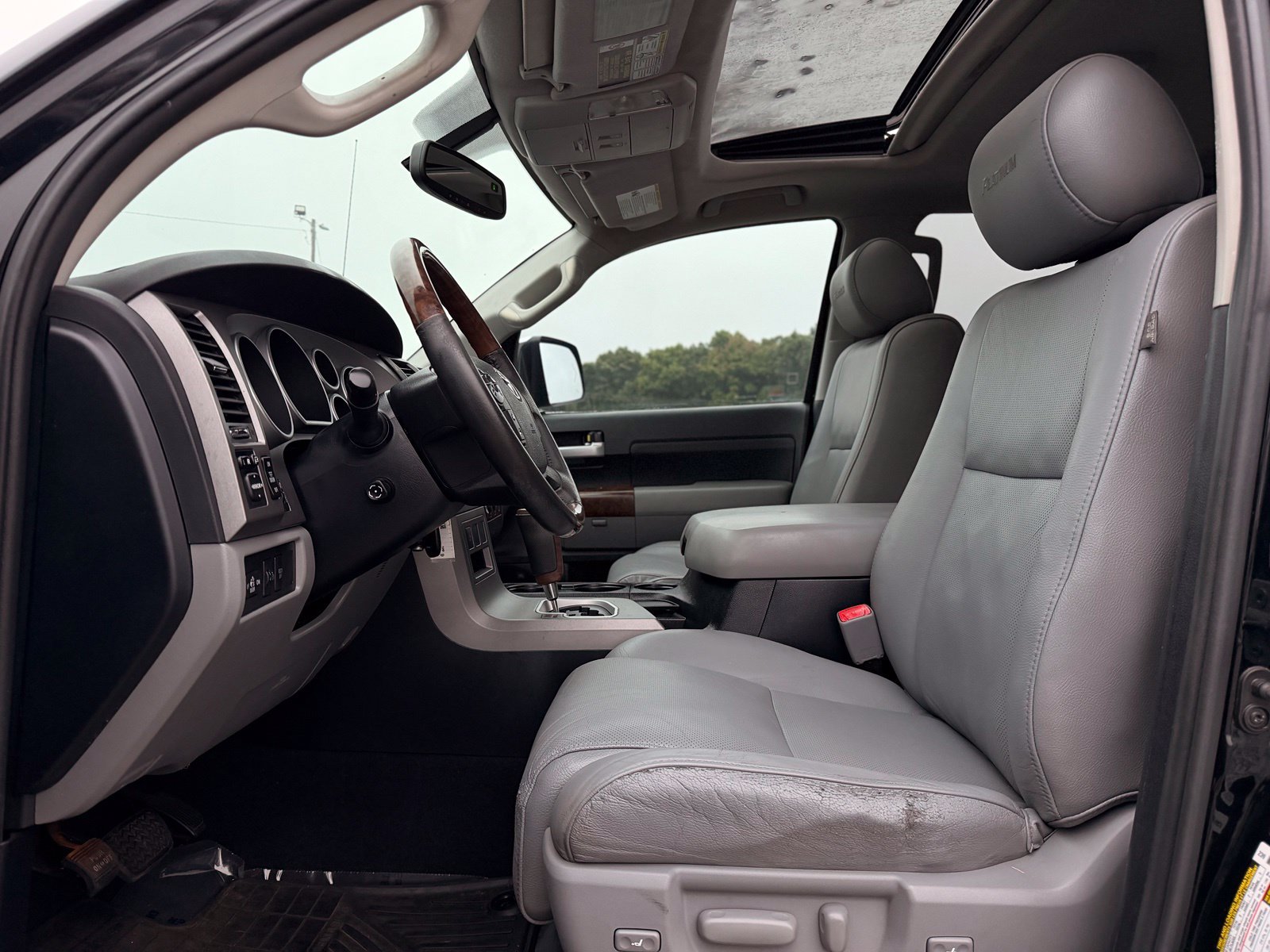 Used 2012 Toyota Tundra Limited w/ Platinum Pkg AWD/4WD image 18