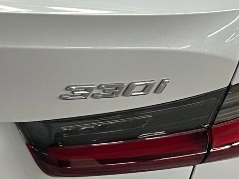 Used 2022 BMW 330i xDrive Sedan w/ Premium Package 2 image 39