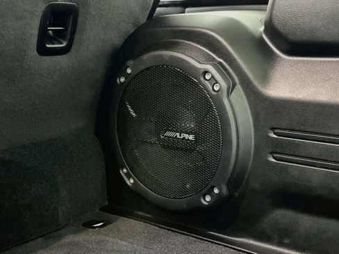 Used 2024 Jeep Wrangler High Altitude AWD/4WD image 4