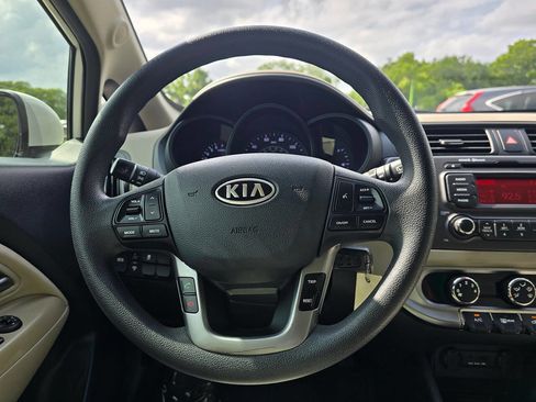 Used 2013 Kia Rio EX image 23