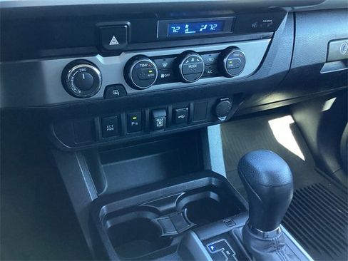 Certified 2022 Toyota Tacoma SR5 image 21