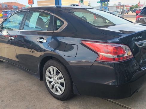 Used 2015 Nissan Altima 2.5 S w/ Power Driver Seat Package FWD image 5