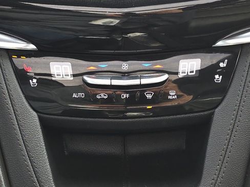 Used 2020 Cadillac XT6 Sport image 22