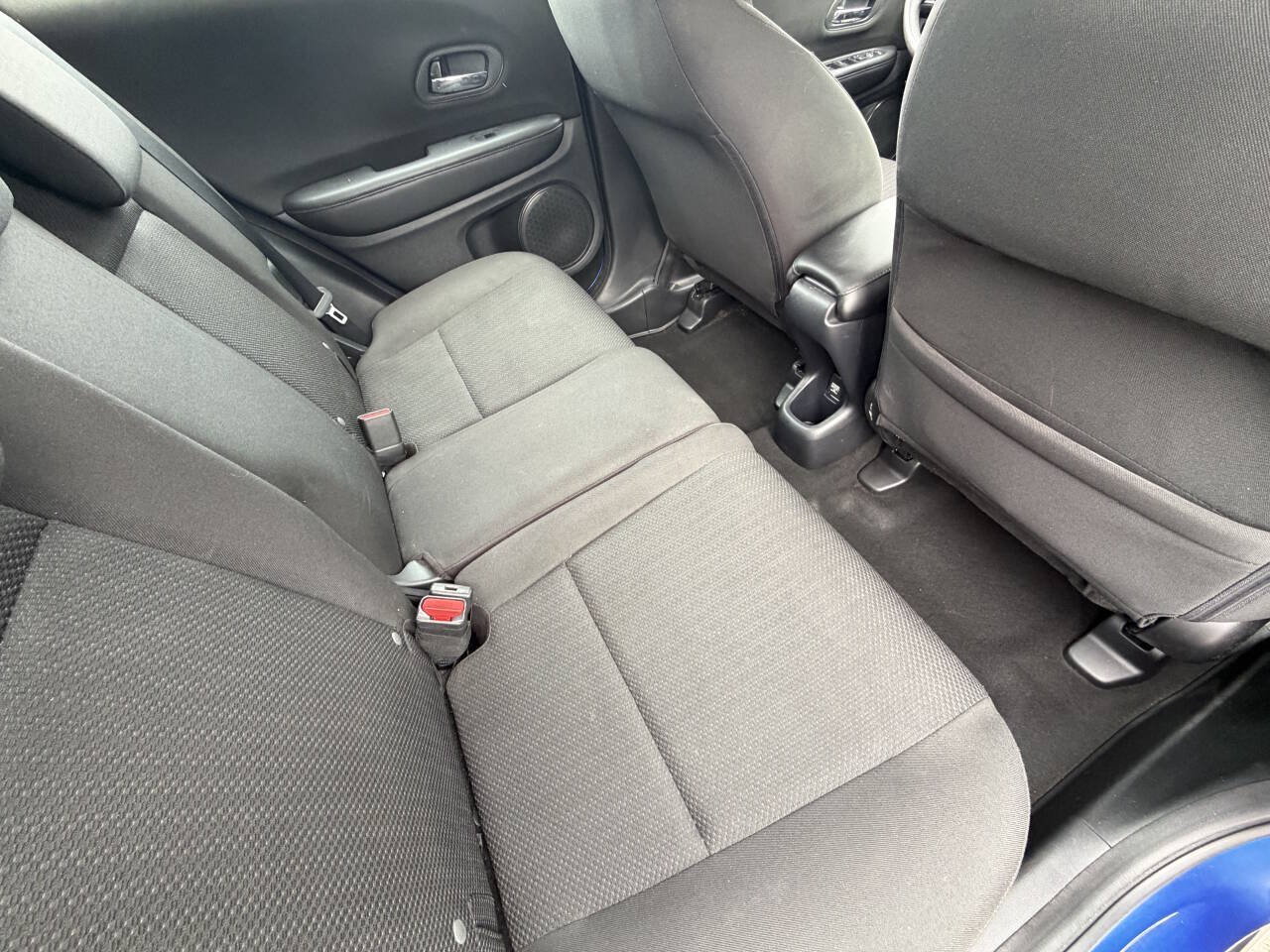 Used 2018 Honda HR-V LX image 15