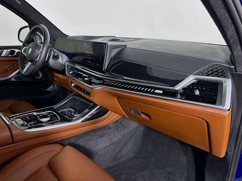 Certified 2024 BMW X7 M60i w/ Executive Package image 31