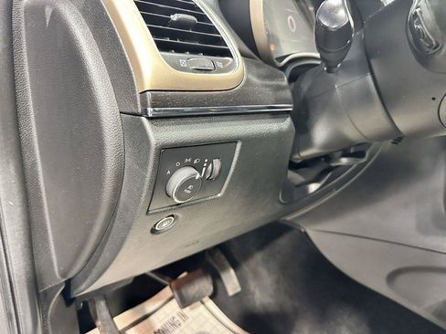 Used 2015 Jeep Grand Cherokee Limited AWD/4WD image 15