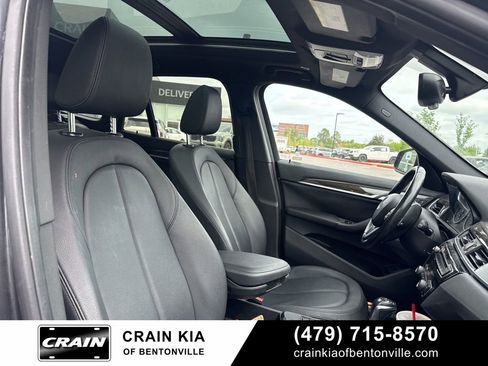 Used 2017 BMW X1 sDrive28i FWD image 3