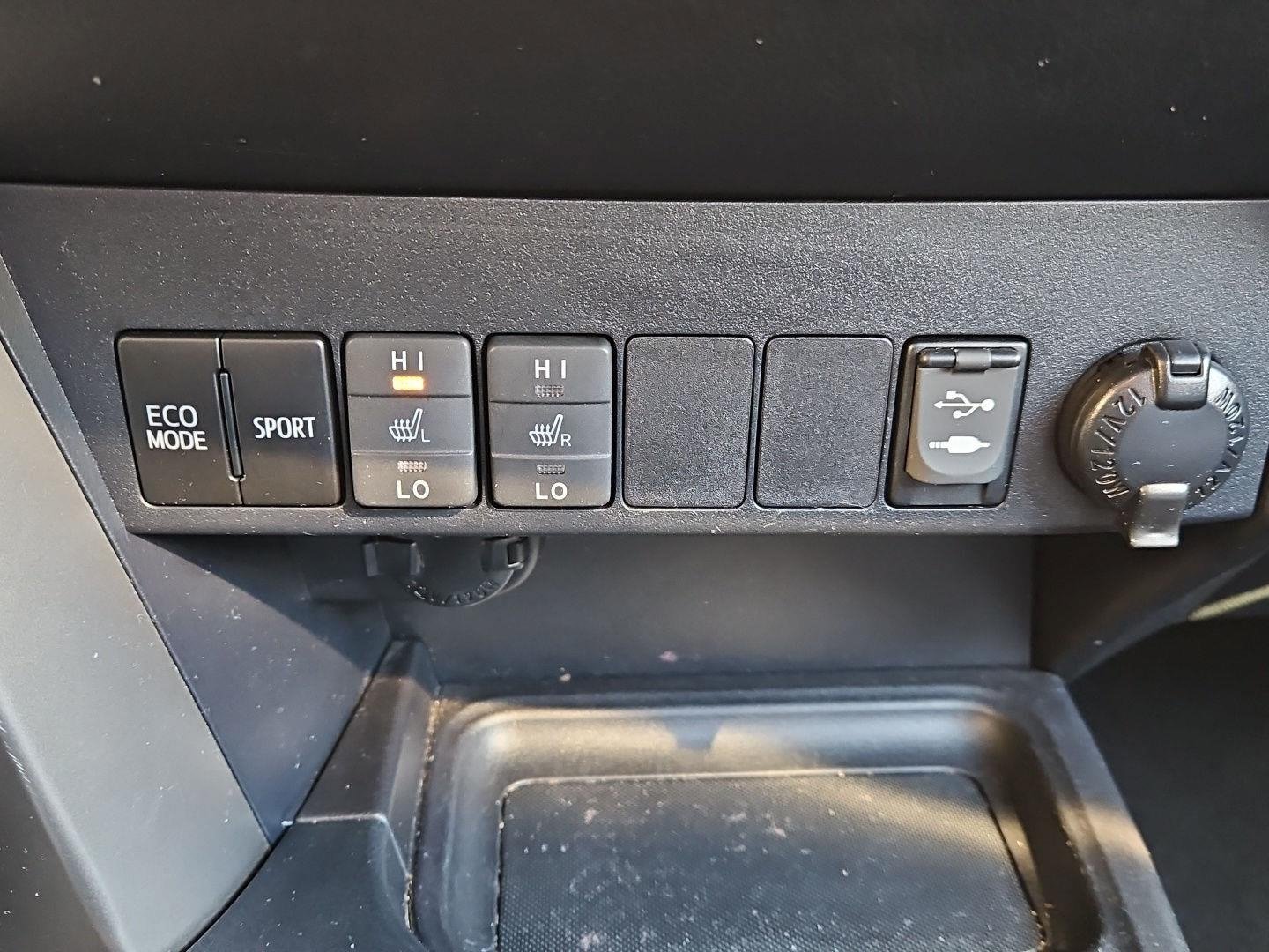 Used 2014 Toyota RAV4 Limited AWD/4WD image 27