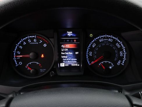 Used 2023 Toyota Tacoma SR image 22