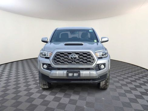 Used 2023 Toyota Tacoma TRD Sport image 3