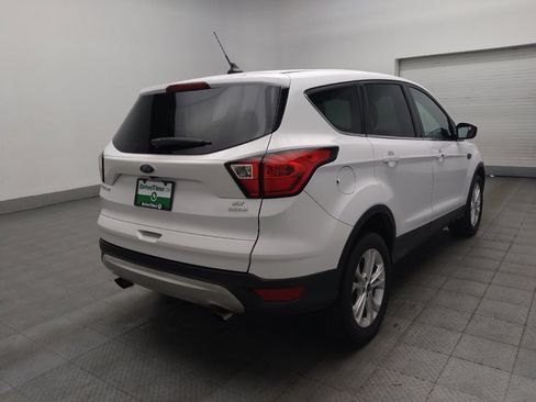 Used 2019 Ford Escape SE FWD image 9