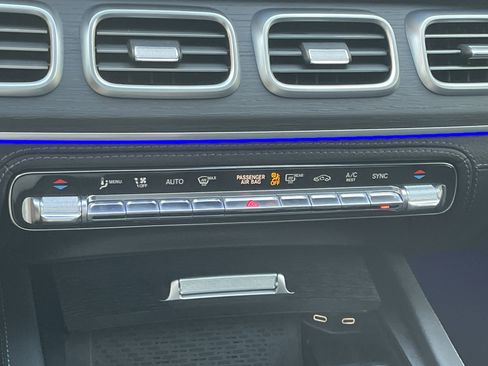 Certified 2024 Mercedes-Benz GLE 450 4MATIC image 32