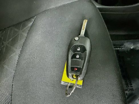 Used 2021 Chevrolet Spark LT FWD image 37