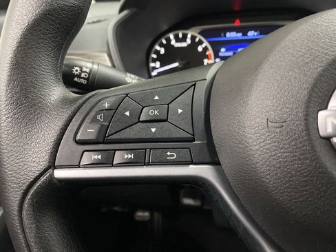 Used 2025 Nissan Altima 2.5 SV image 21