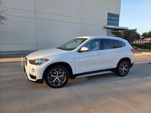 Used 2018 BMW X1 sDrive28i image 12