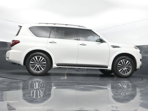 Used 2023 Nissan Armada SL w/ Captain's Chairs Package AWD/4WD image 40