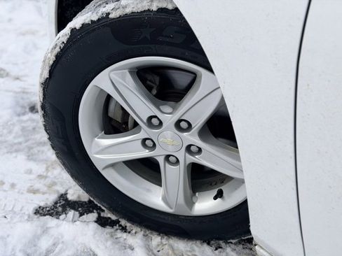 Used 2019 Chevrolet Malibu LS image 27