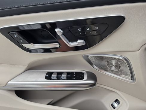 Used 2026 Mercedes-Benz CLE 300 4MATIC Cabriolet image 19