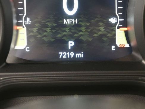 Used 2025 Jeep Gladiator Mojave w/ Safety Group image 37