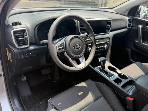 Used 2022 Kia Sportage LX w/ LX AWD Value Edition Package image 22