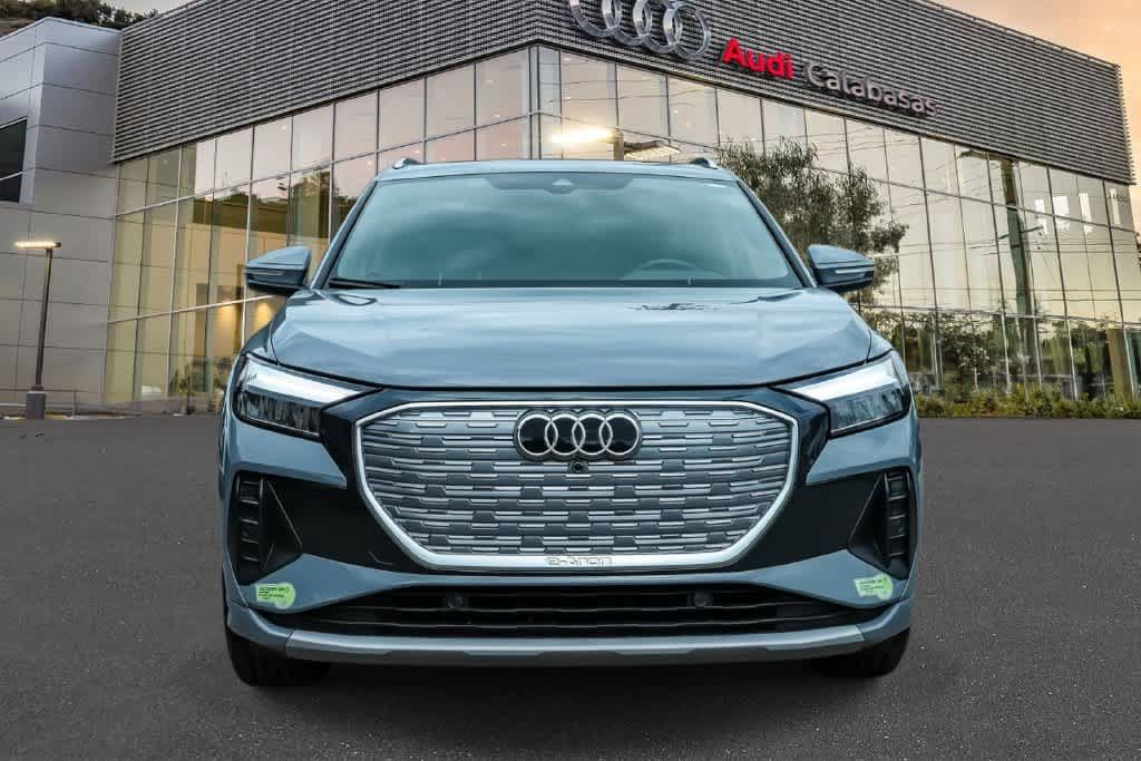 Used 2023 Audi Q4 e-tron Premium Plus w/ Premium Plus RWD image 2