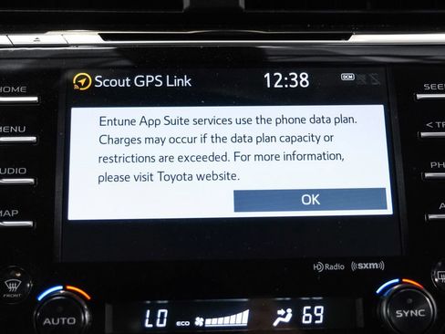 Used 2019 Toyota Camry XSE FWD image 28