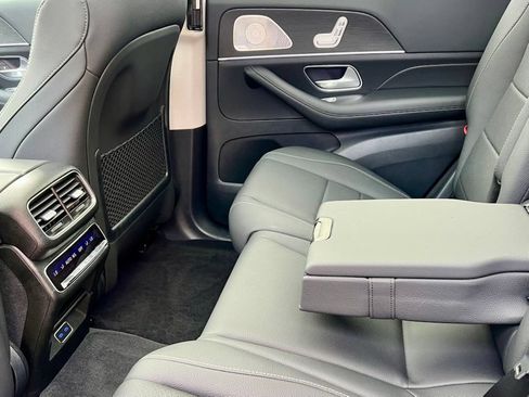 Certified 2026 Mercedes-Benz GLS 450 4MATIC image 24