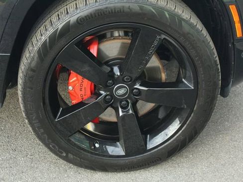 Used 2025 Land Rover Defender 110 X image 9