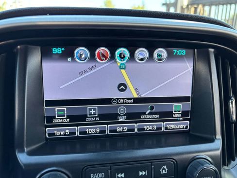 Used 2018 GMC Canyon SLT w/ Driver Alert Package image 13