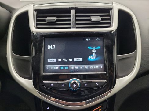 Used 2017 Chevrolet Sonic LT image 25