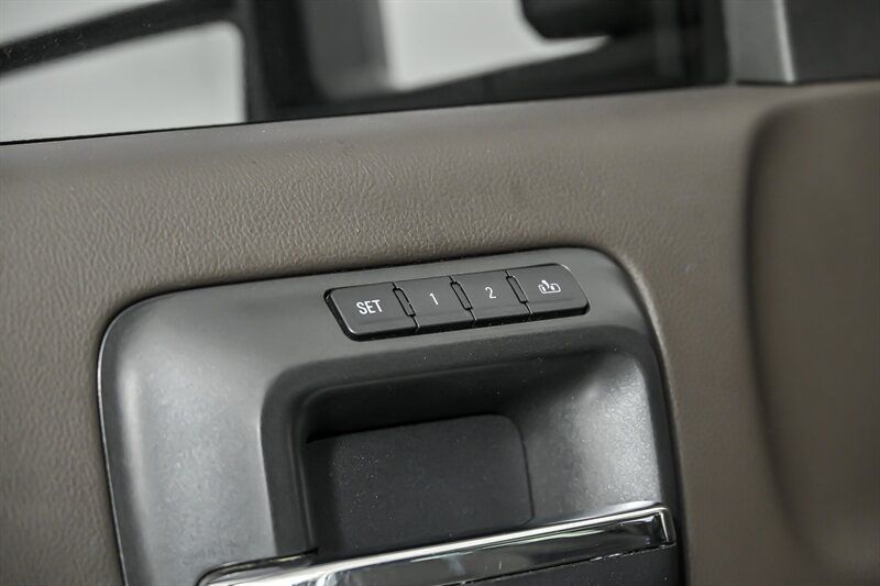 Used 2016 GMC Sierra 3500 Denali w/ Duramax Plus Package AWD/4WD image 16