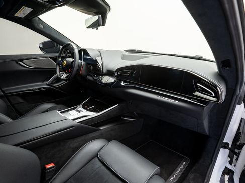 Certified 2025 Ferrari Purosangue image 13