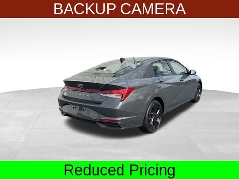 Used 2023 Hyundai Elantra SEL image 7