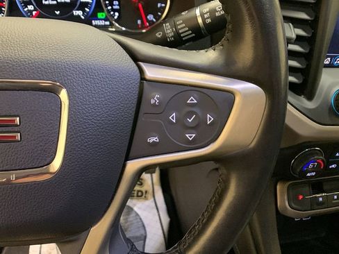 Used 2021 GMC Acadia Denali w/ Denali Technology Package image 40