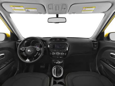Used 2016 Kia Soul FWD image 9