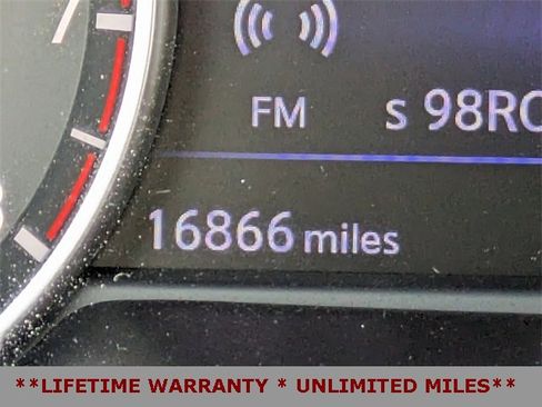 Used 2023 Nissan Murano S image 28