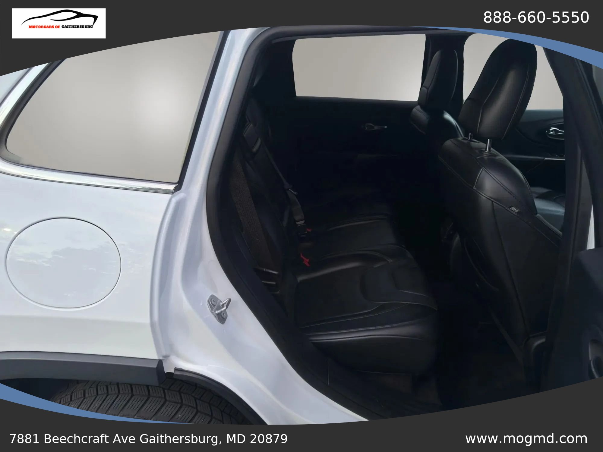Used 2019 Jeep Cherokee Limited FWD image 27