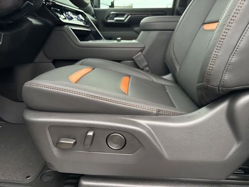 New 2026 GMC Sierra 2500 AT4 w/ AT4 Premium Plus Package image 22