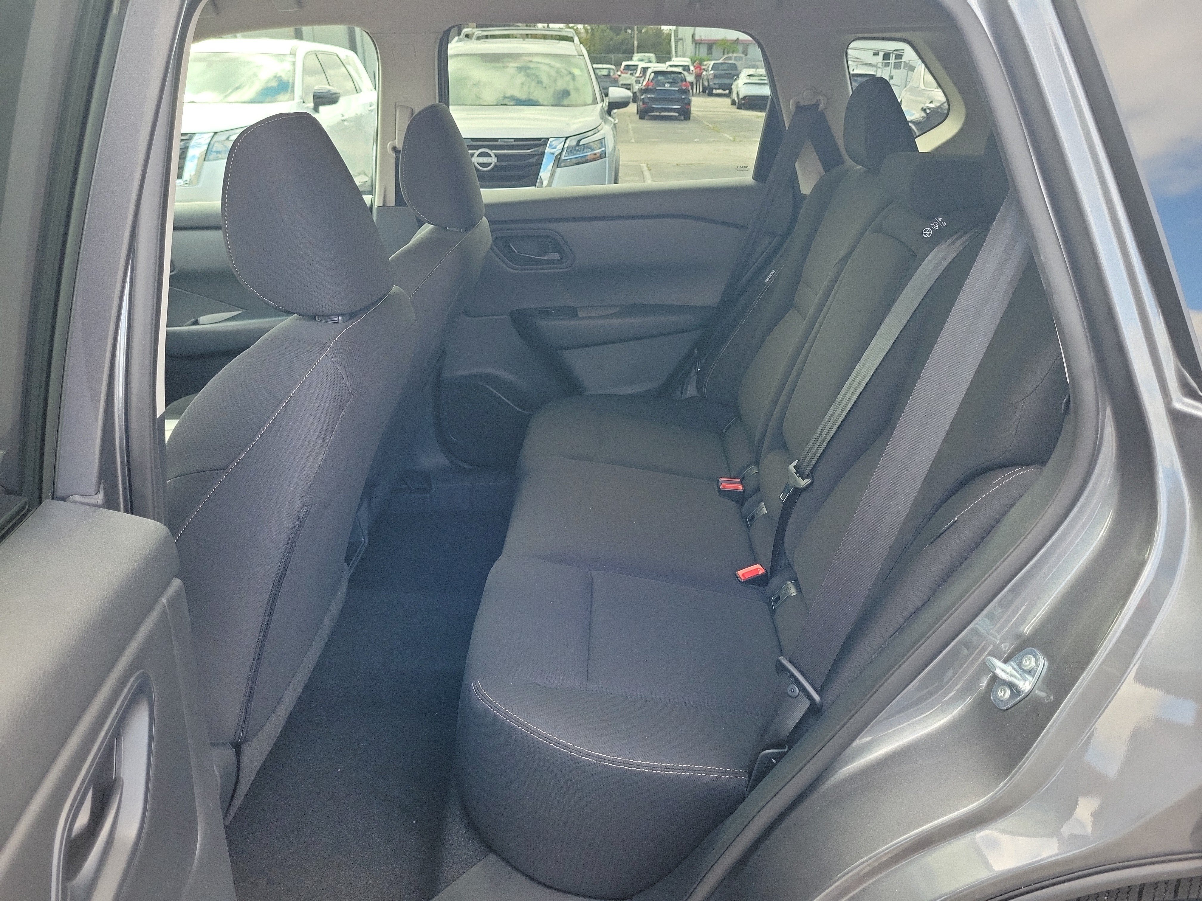 Certified 2024 Nissan Rogue S FWD image 13
