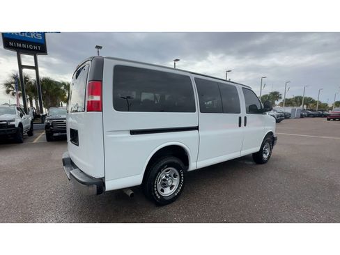 Used 2019 Chevrolet Express 3500 LT w/ LT Preferred Equipment Group image 2