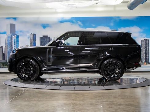 New 2026 Land Rover Range Rover Long Wheelbase SE image 6